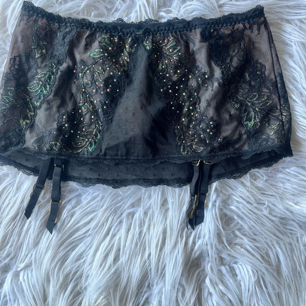 Victoria secrets garter 💥small 💥nwt